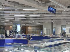 -优购镜仓(黄岛吾悦店)