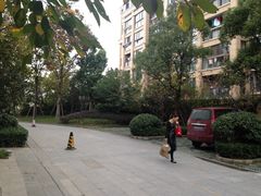 -上海中意商务中心-停车场