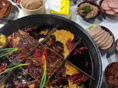 -正贰捌经重庆老火锅(建设路店)