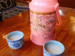 甜茶-嘎咓讓咘藏餐厅(团结新村店)