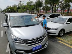 -一嗨租车(凤凰机场店)