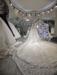 -伯瓷皇后婚纱艺术空间