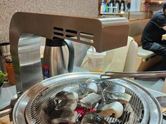 -围炉肉舍•炭烤活鳗•丹东海鲜烤肉(步行街店)