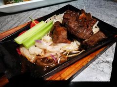 铁锄牛排-穹六人间 people 6(岳阳路店)