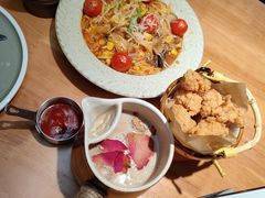 -Dragon Pizza•圆脸龙披萨·牛排餐厅
