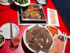 -二荆条·蜀鲜汇城市森林火锅