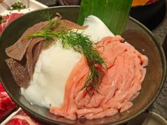 -三出山火锅(南京万象天地店)