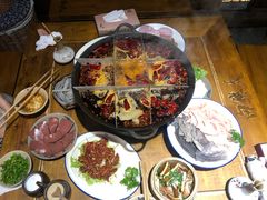 -白乐天毛肚火锅馆(南滨路店)