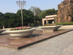 -上海市龙华烈士陵园