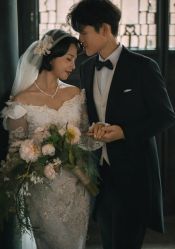 -雪中彩影婚纱摄影·微光艺术中心