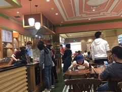 大堂-大食代美食广场(上海中心店)
