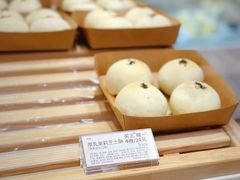 -好利来(上海虹桥新天地Lab主题店)