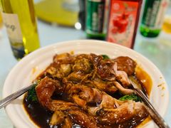 -黄浦江游览十六铺3号码头网红自助餐