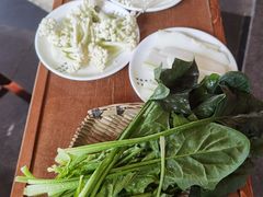 菠菜-岳记兴隆·青城腊排铜火锅(融创店)