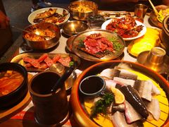 -草家酱蟹炭火烤肉店(珲春南路一店)
