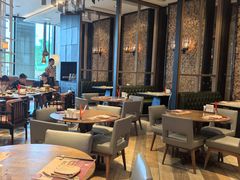 -松咖啡自助餐厅·松北香格里拉