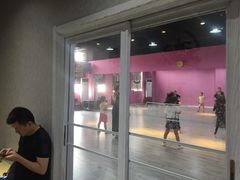 -零下舞度·街舞连锁机构(万科中心店)