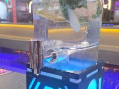-路边边地标烧烤·川菜·小龙虾·音乐酒馆(良乡长虹店)