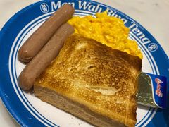 肠仔炒滑蛋配牛油西多士-敏华冰厅(天河城店)