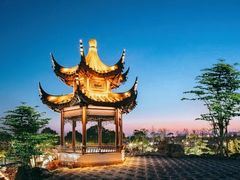 -上海滴水湖皇冠假日酒店