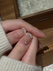 -悦指间美甲美睫美肤