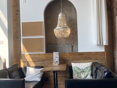 靠窗位-CENTTY辛蒂咖啡·烘焙·西点(天兰社区新生活中心店)
