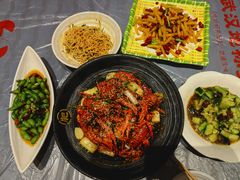 -肥肥虾庄·金牌油焖大虾(杨园滨江时代walk店)
