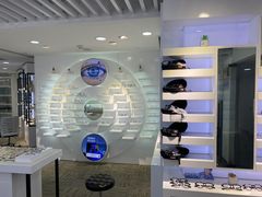 -浮光眼镜·蔡司视觉合作·数字验配中心(陆家嘴店)