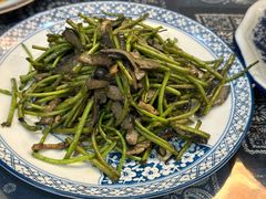 野芦蒿炒臭干-广迎居老正兴菜馆