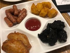 -乐凯撒披萨(东方新世界店)