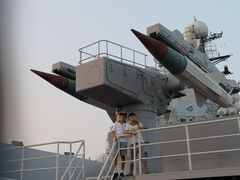 -泰达航母主题公园