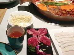 -墨居上隐·院子里火锅(峨眉店)