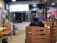 大堂-王记老幺肥肠粉