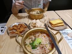 -匠本米所·炸酱米线·潮汕小食(万象食家店)