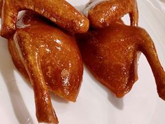 玻璃脆皮乳鸽-利苑酒家(金宝店)