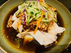 羊毛工镇凉皮-丝路金桃·新疆菜(徐汇店)