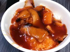 茄汁猪颈肉饭-新记餐厅(香槟大厦店)