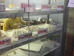 -溢香专业制作饺子云吞(莲花二村店)