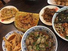 阿婆酥肉-爆炸头阿姨小四川正宗川味小吃(无任何分店)