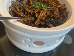 油爆鳝丝-老正兴菜馆(福州路店)