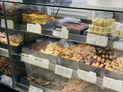 面包甜点陈列柜-上海哈尔滨食品厂(淮海中路店)