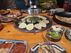 -唯成•韩国炭火烤肉 유성고기