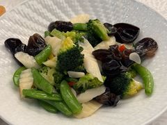 -品海楼·大连海胆锅贴馆(东港店)