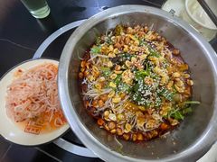 -周良天山牛杂城(天山路总店)