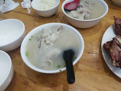 -雷祖芳老妈蹄花店