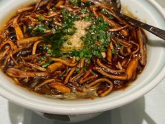 本帮响油鳝丝-上海小南国(金桥国际广场店)