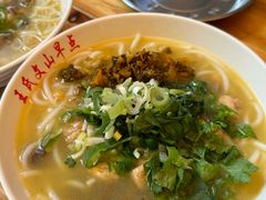 -文山荷鲜居(翠湖店)