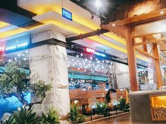 大堂-河坝烧烤串城(金达莱店)