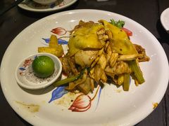 -大头虾越式风味餐厅(光明广场店)