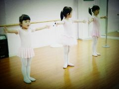 真的是童鞋哦-雅米拉艺术中心(少儿舞蹈培训)